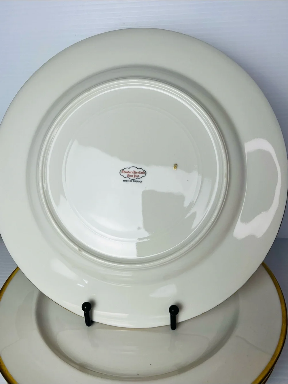 Set Of 4 Vintage Haviland Porcelain Limoges White Dinner Plates with Gold Trim